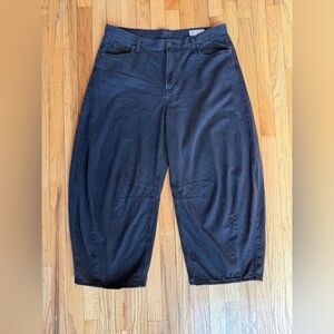 Black Wide Horseshoe Leg Cropped Jeans